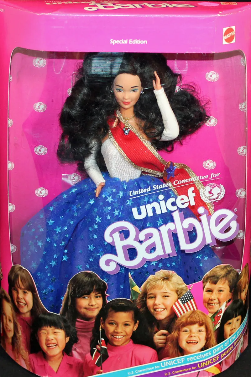 1988 UNICEF Barbie (4774) - Brunette hair