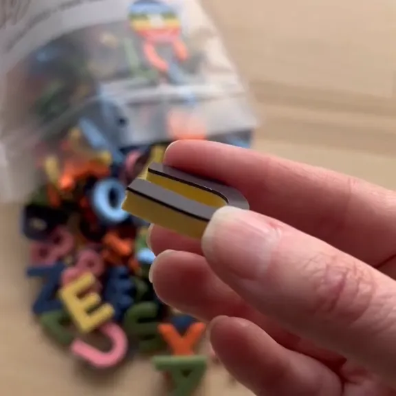 1" 200pc Rainbow Mod Magnetic Letters
